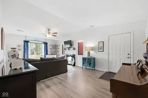 9278 Oak Run East Drive Indianapolis IN 46260
