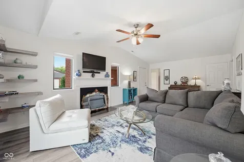 9278 Oak Run East Drive Indianapolis IN 46260