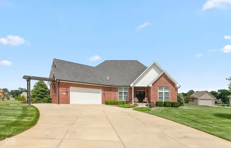 1055 Golden Leaf Drive Martinsville IN 46151