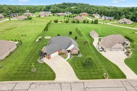 1055 Golden Leaf Drive Martinsville IN 46151