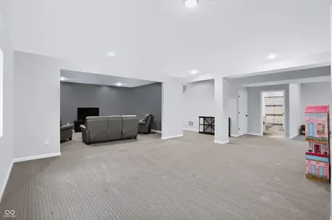 2041 Kohut Court Westfield IN 46074
