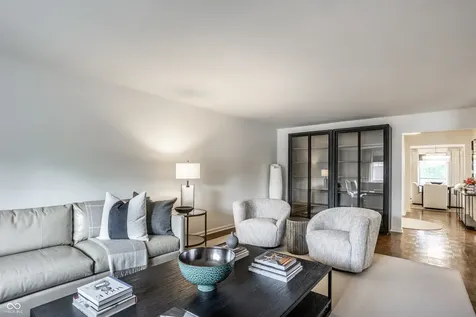 7432 Lions Head Drive Indianapolis IN 46260