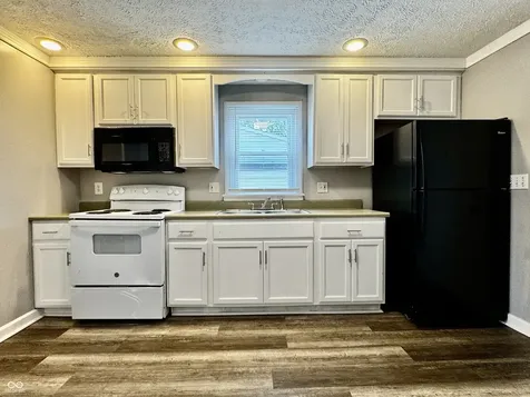 921 N Obrien Seymour IN 47274