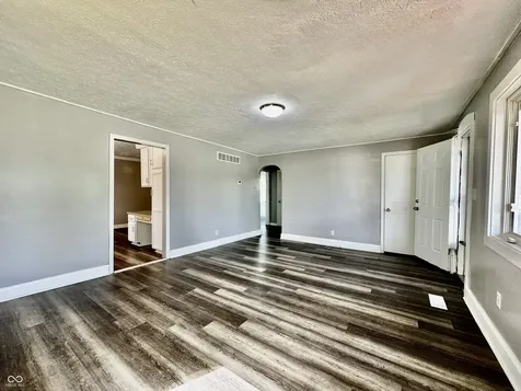 921 N Obrien Seymour IN 47274