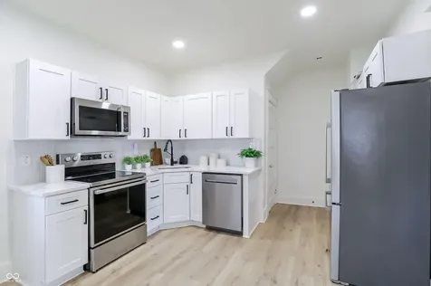 910 Sanders Street Indianapolis IN 46203