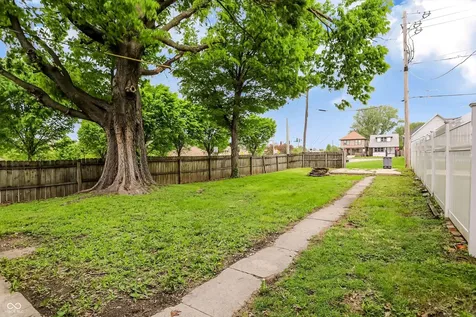 910 Sanders Street Indianapolis IN 46203