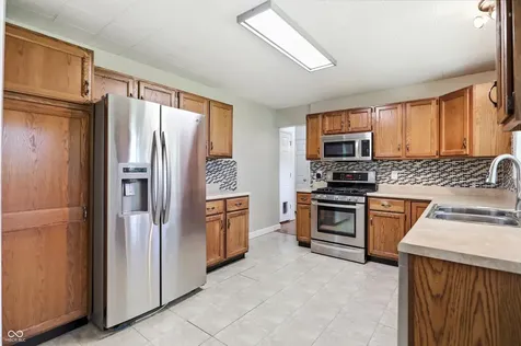 3504 Pinecrest Road Indianapolis IN 46234