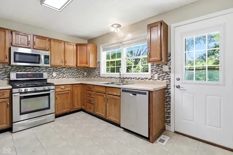 3504 Pinecrest Road Indianapolis IN 46234