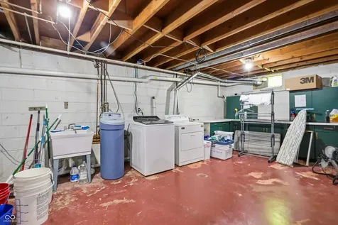 3504 Pinecrest Road Indianapolis IN 46234