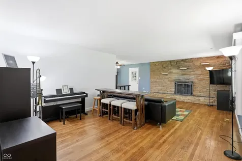 3504 Pinecrest Road Indianapolis IN 46234