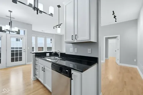 355 E Ohio Street Indianapolis IN 46204