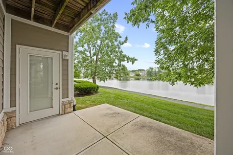 1423 Sierra Spring Carmel IN 46280
