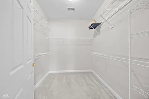 1423 Sierra Spring Carmel IN 46280