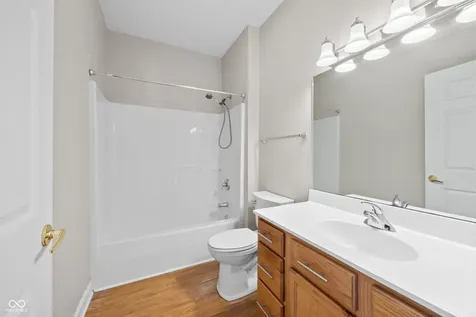 1423 Sierra Spring Carmel IN 46280