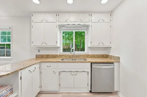 7237 N Parker Avenue Indianapolis IN 46240