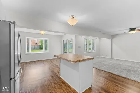 637 Lawndale Drive Greenwood IN 46142