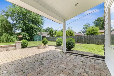 637 Lawndale Drive Greenwood IN 46142