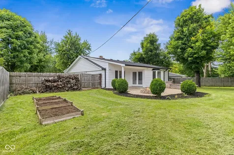 637 Lawndale Drive Greenwood IN 46142