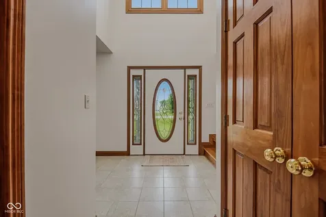 9675 E Katey Columbus IN 47203