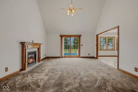 9675 E Katey Columbus IN 47203