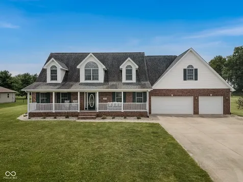 9675 E Katey Columbus IN 47203