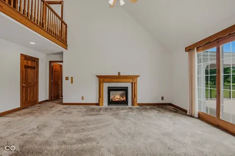 9675 E Katey Columbus IN 47203