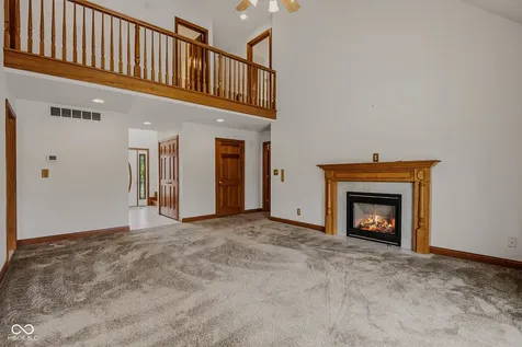 9675 E Katey Columbus IN 47203