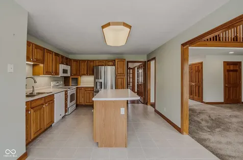 9675 E Katey Columbus IN 47203
