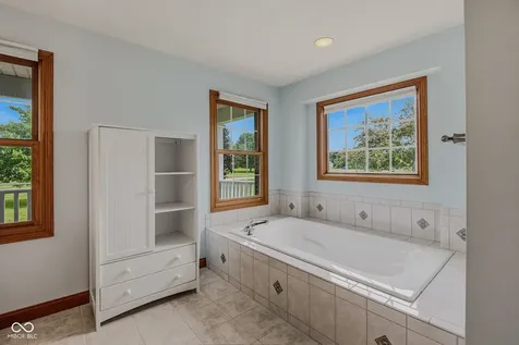 9675 E Katey Columbus IN 47203
