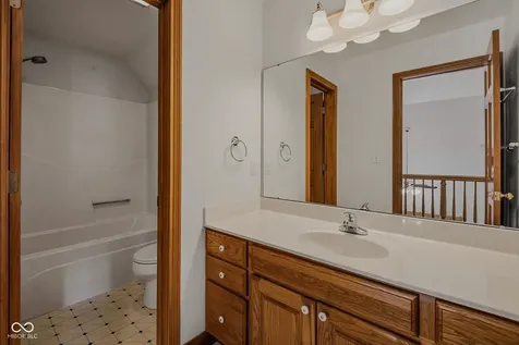 9675 E Katey Columbus IN 47203