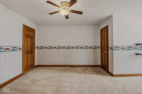 9675 E Katey Columbus IN 47203