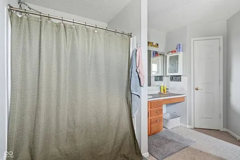 6345 Graybrook Circle Indianapolis IN 46237