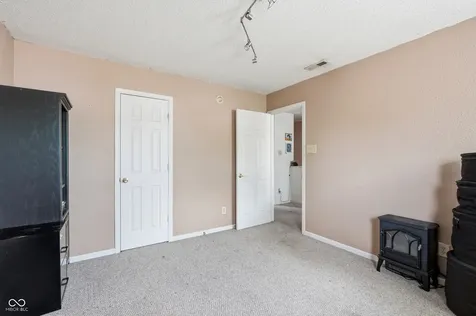 6345 Graybrook Circle Indianapolis IN 46237