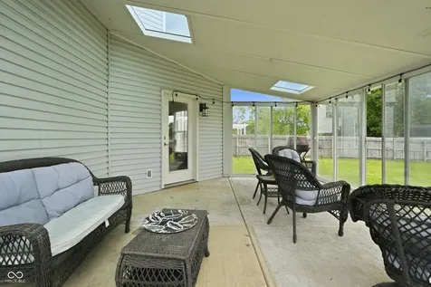 6345 Graybrook Circle Indianapolis IN 46237