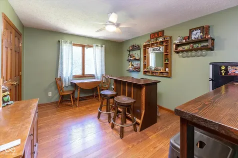 1195 N County Road 600 E Avon IN 46123