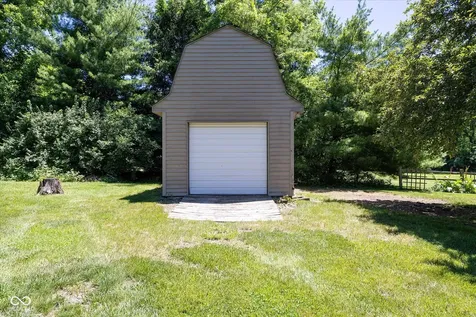 1195 N County Road 600 E Avon IN 46123