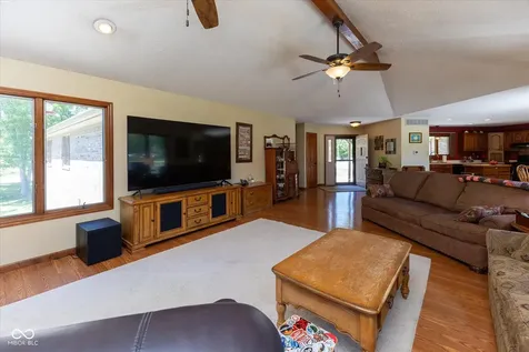 1195 N County Road 600 E Avon IN 46123
