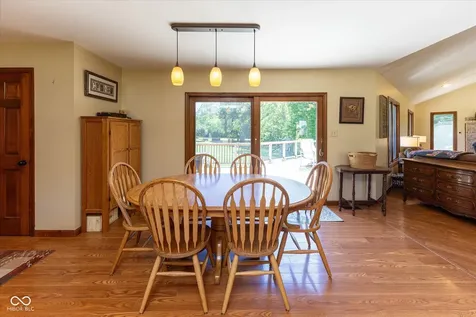 1195 N County Road 600 E Avon IN 46123