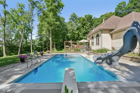 397 E 1650 N Summitville IN 46070