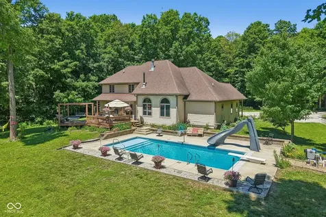 397 E 1650 N Summitville IN 46070