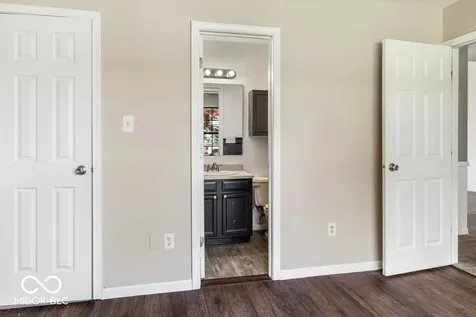 11904 Hartland Drive Indianapolis IN 46229