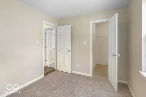 11904 Hartland Drive Indianapolis IN 46229