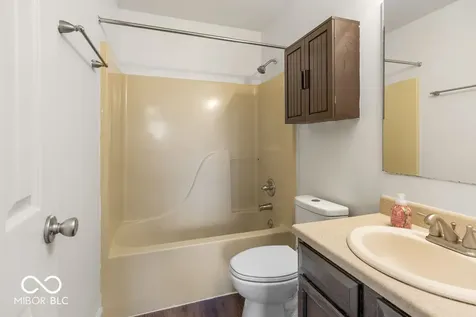 11904 Hartland Drive Indianapolis IN 46229