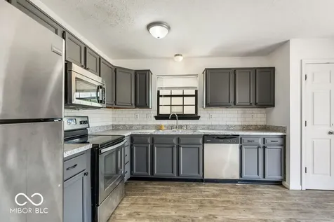 11904 Hartland Drive Indianapolis IN 46229