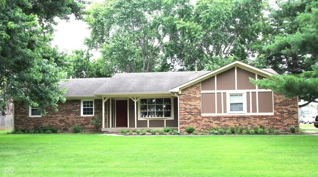 1055 Meridian Meadows Court Greenwood IN 46142