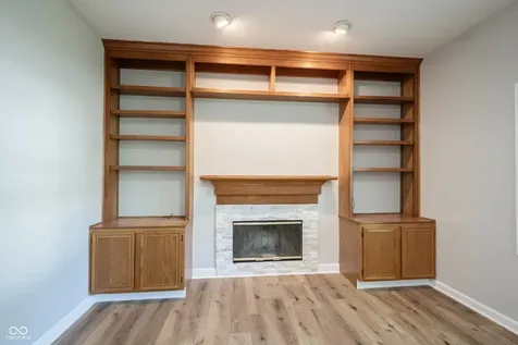 5228 Deer Creek Drive Indianapolis IN 46254