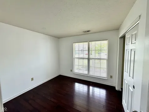 652 Loon Lane Greenwood IN 46143