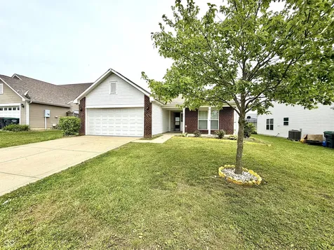 652 Loon Lane Greenwood IN 46143