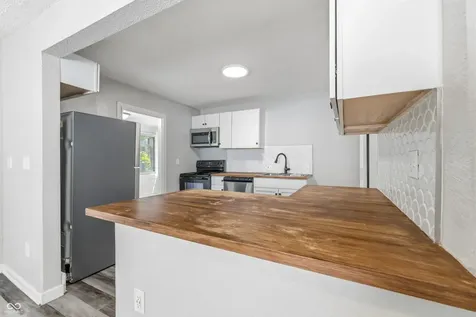 2430 Brookside Parkway North Drive Indianapolis IN 46201