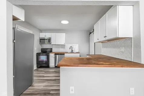 2430 Brookside Parkway North Drive Indianapolis IN 46201